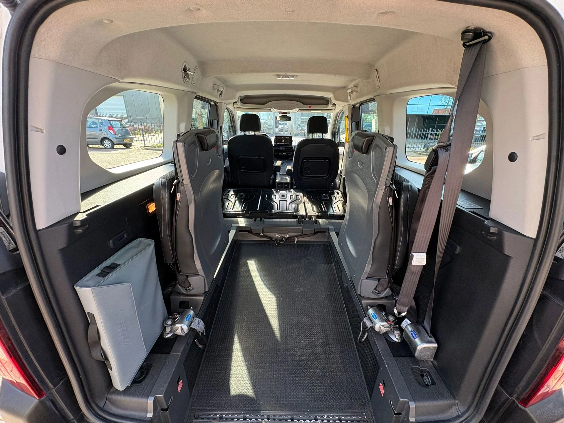 Hoofdafbeelding Peugeot Rifter