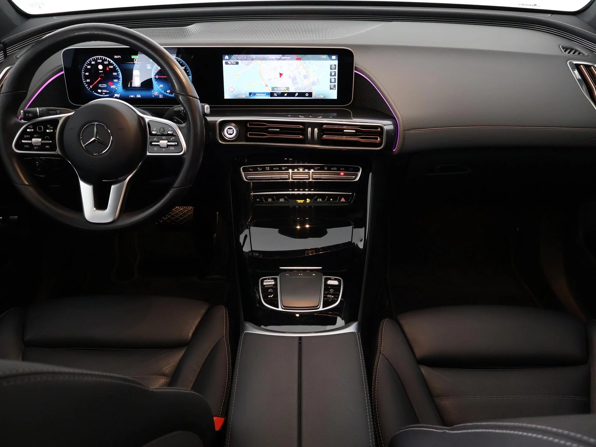 Hoofdafbeelding Mercedes-Benz EQC
