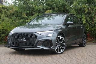 Audi A3 Sportback 35 TFSI |3x S-Line| Panoramadak | Sfeerverlichting | Matrix | Daytona | Memory seat | Rode Sticksels | Black opt