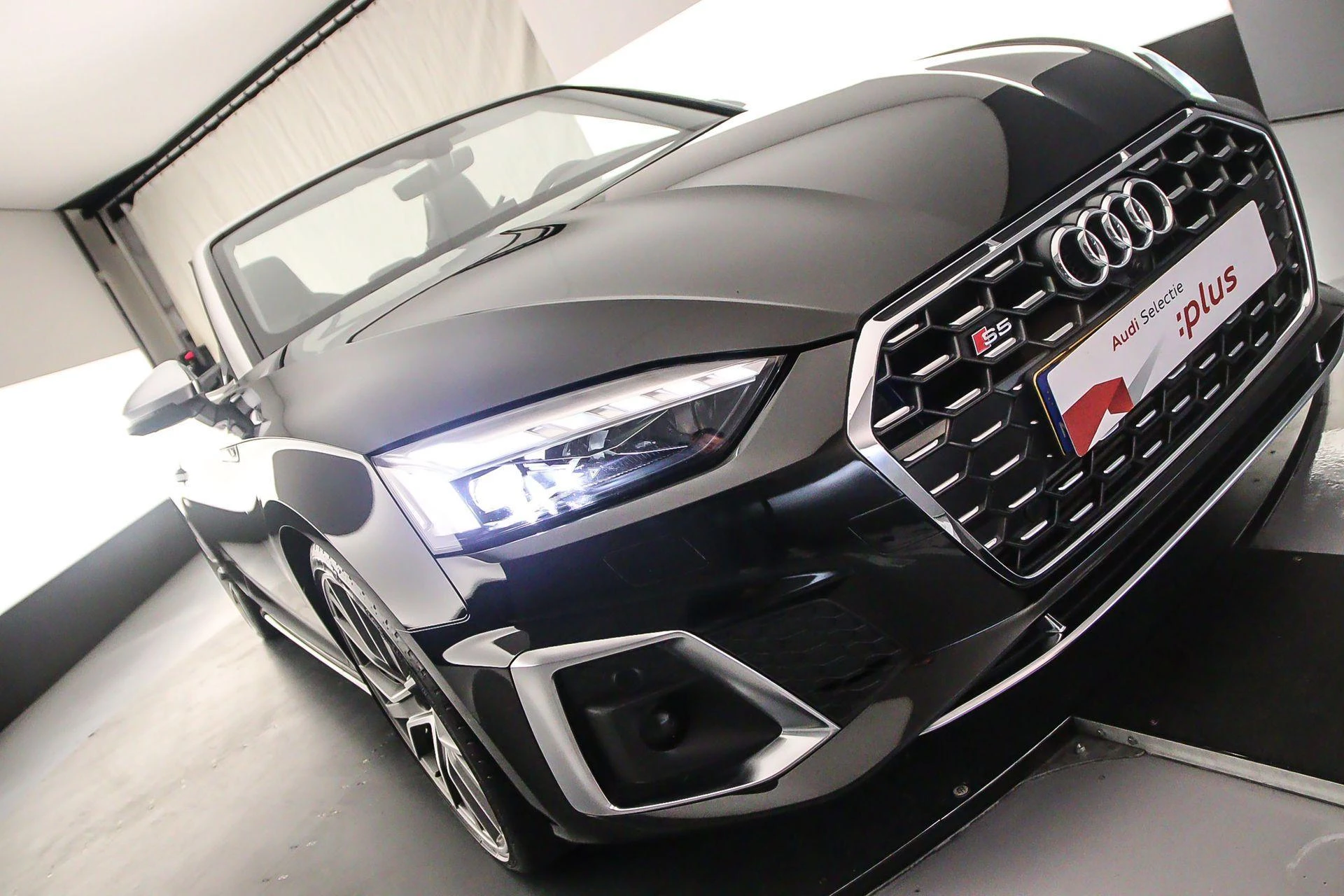 Hoofdafbeelding Audi S5