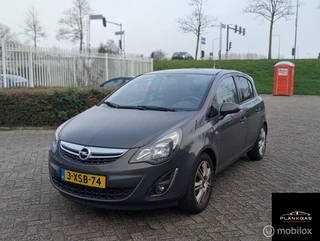 Opel Corsa 1.2-16V Design Edition