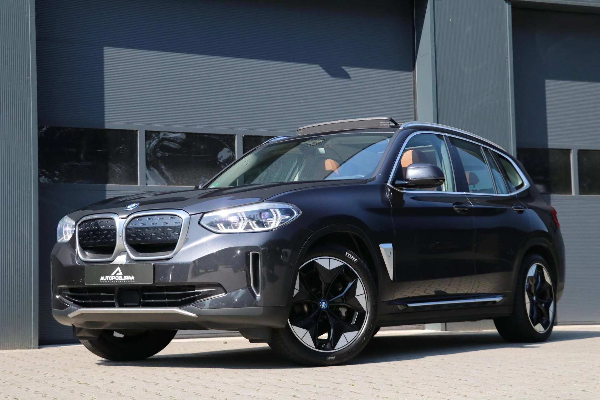 Hoofdafbeelding BMW iX3
