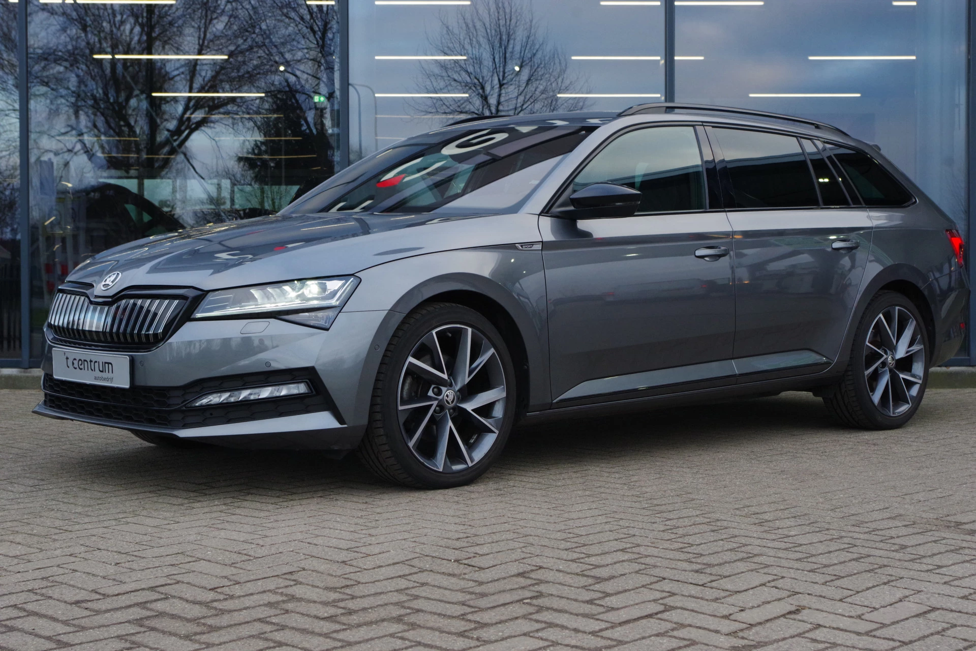 Hoofdafbeelding Škoda Superb