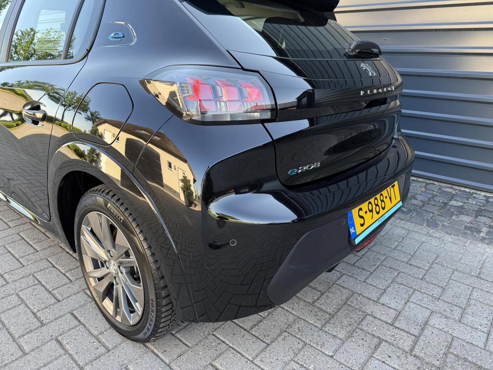 Hoofdafbeelding Peugeot e-208