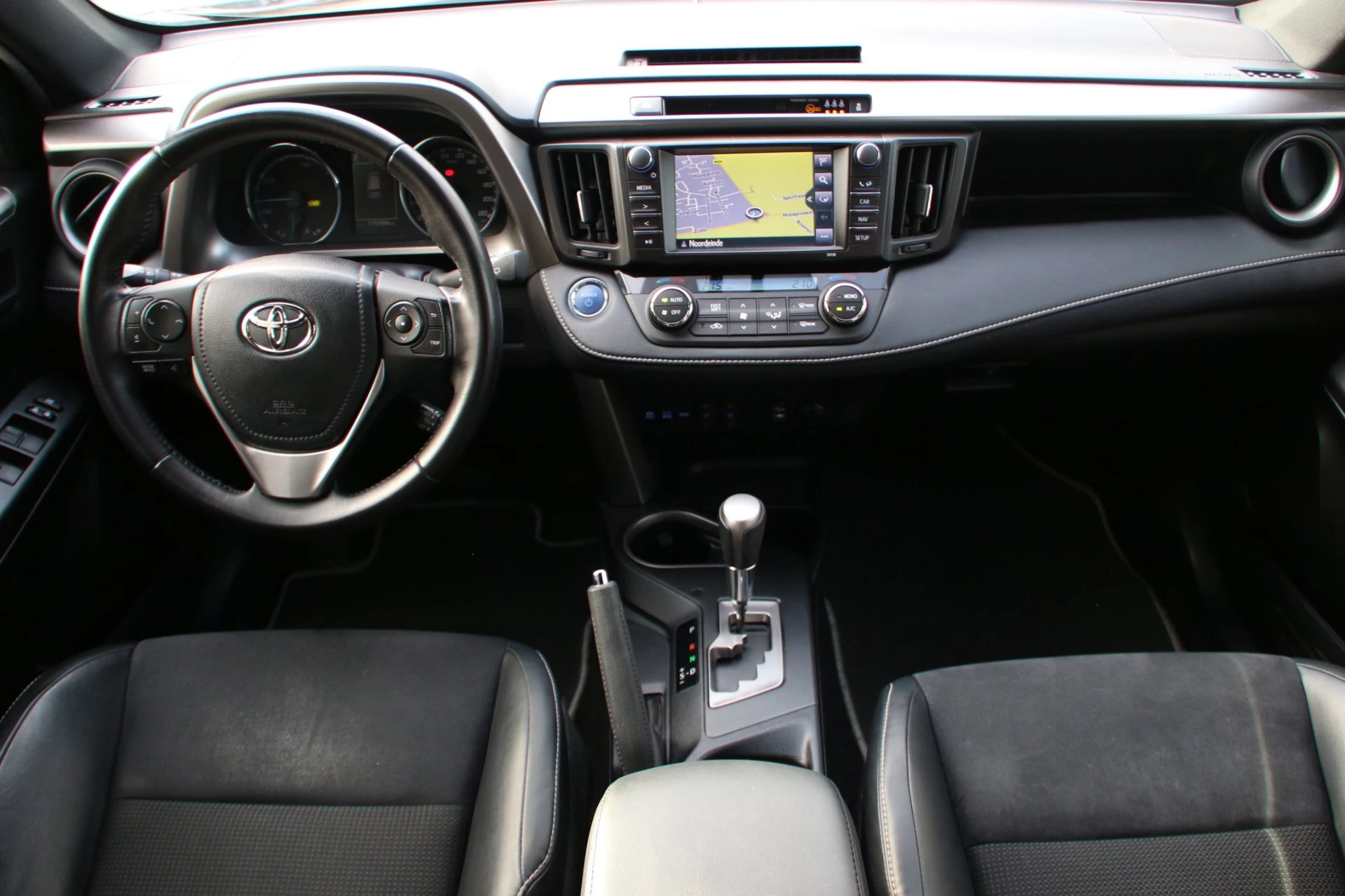 Hoofdafbeelding Toyota RAV4