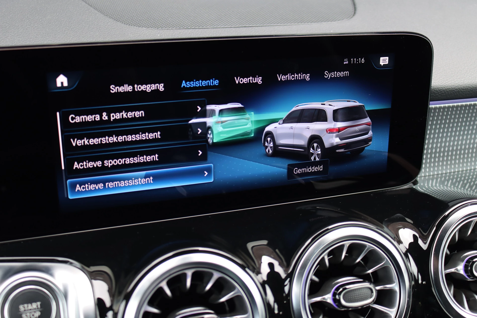 Hoofdafbeelding Mercedes-Benz EQB