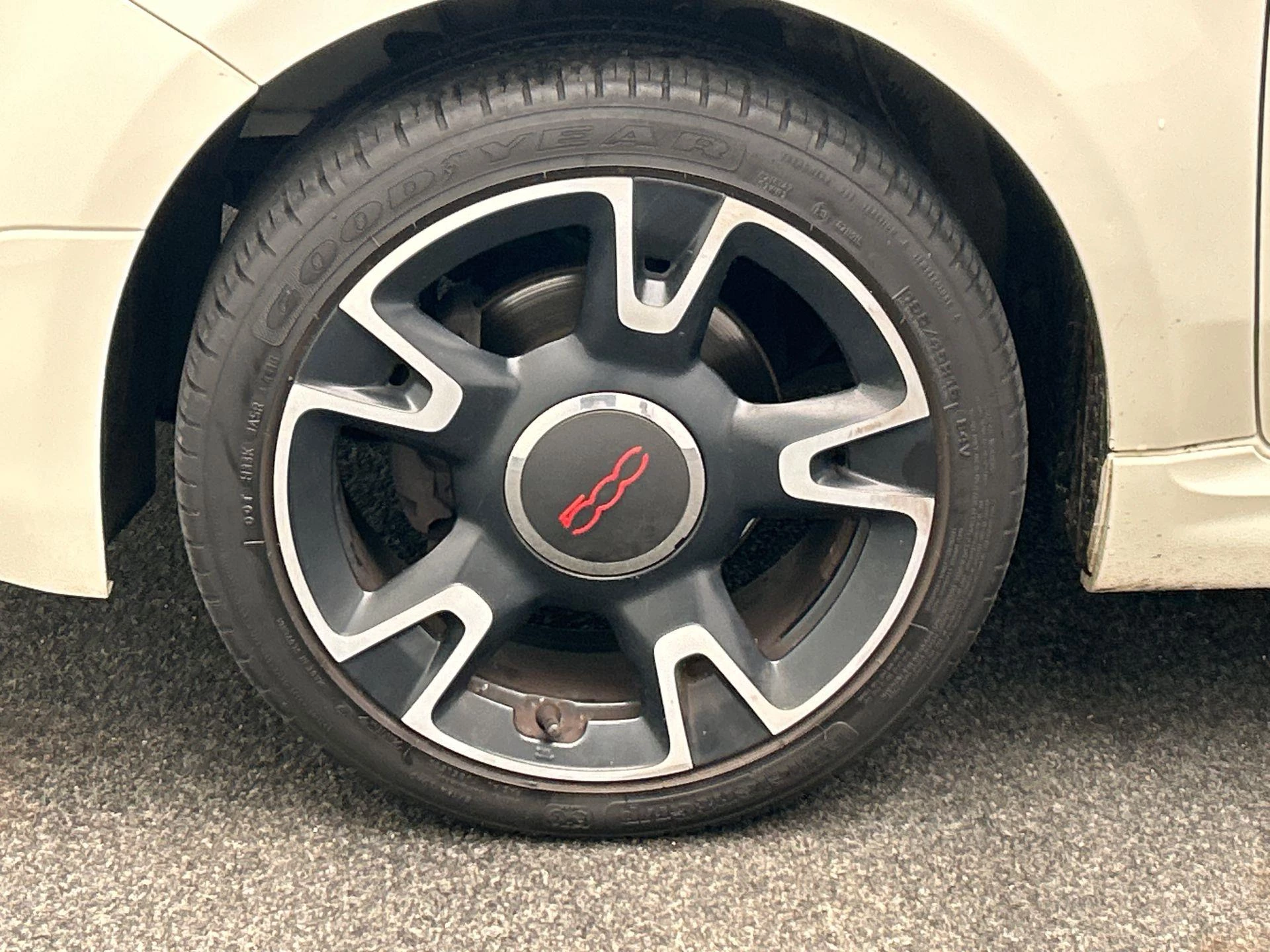 Hoofdafbeelding Fiat 500