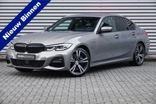 BMW 3 Serie 330e eDrive Edition | M-Sport | Memory | Adaptive cruise  | HUD | 360 | Adaptive M-Onderstel |