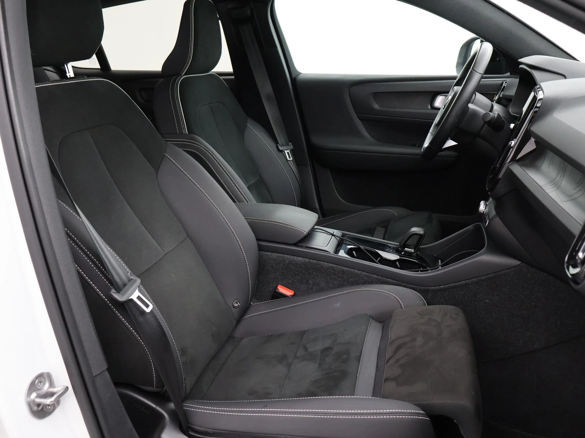 Hoofdafbeelding Volvo C40
