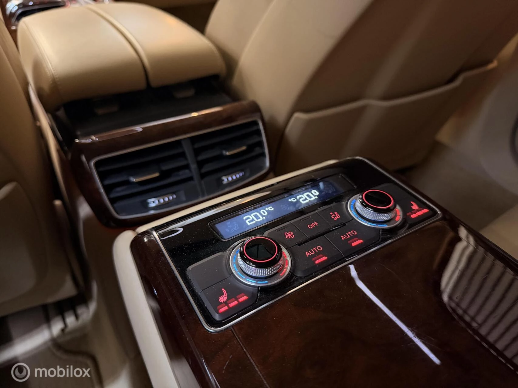 Hoofdafbeelding Audi A8