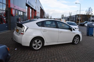 Toyota Prius 1.8 Dynamic Business Hybride meeneemprijs 5950,-