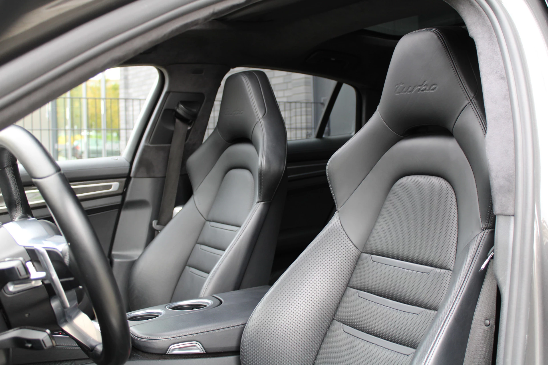 Hoofdafbeelding Porsche Panamera