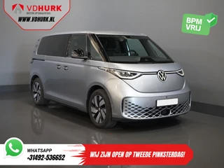 Hoofdafbeelding Volkswagen ID. Buzz Volkswagen ID. Buzz 79 kWh 360km WLTP 2x Schuifdeur/ Snellader/ Stoelverw./ Keyless/ Carplay/ 360 Camera/ PDC/ Climate/ Trekhaak