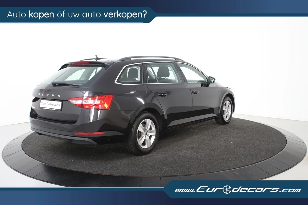 Hoofdafbeelding Škoda Superb