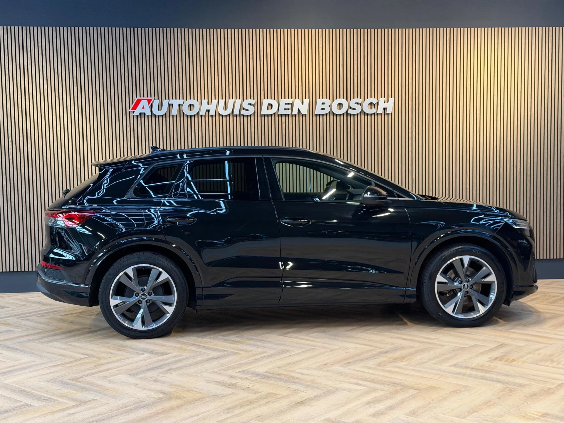 Hoofdafbeelding Audi Q4 e-tron