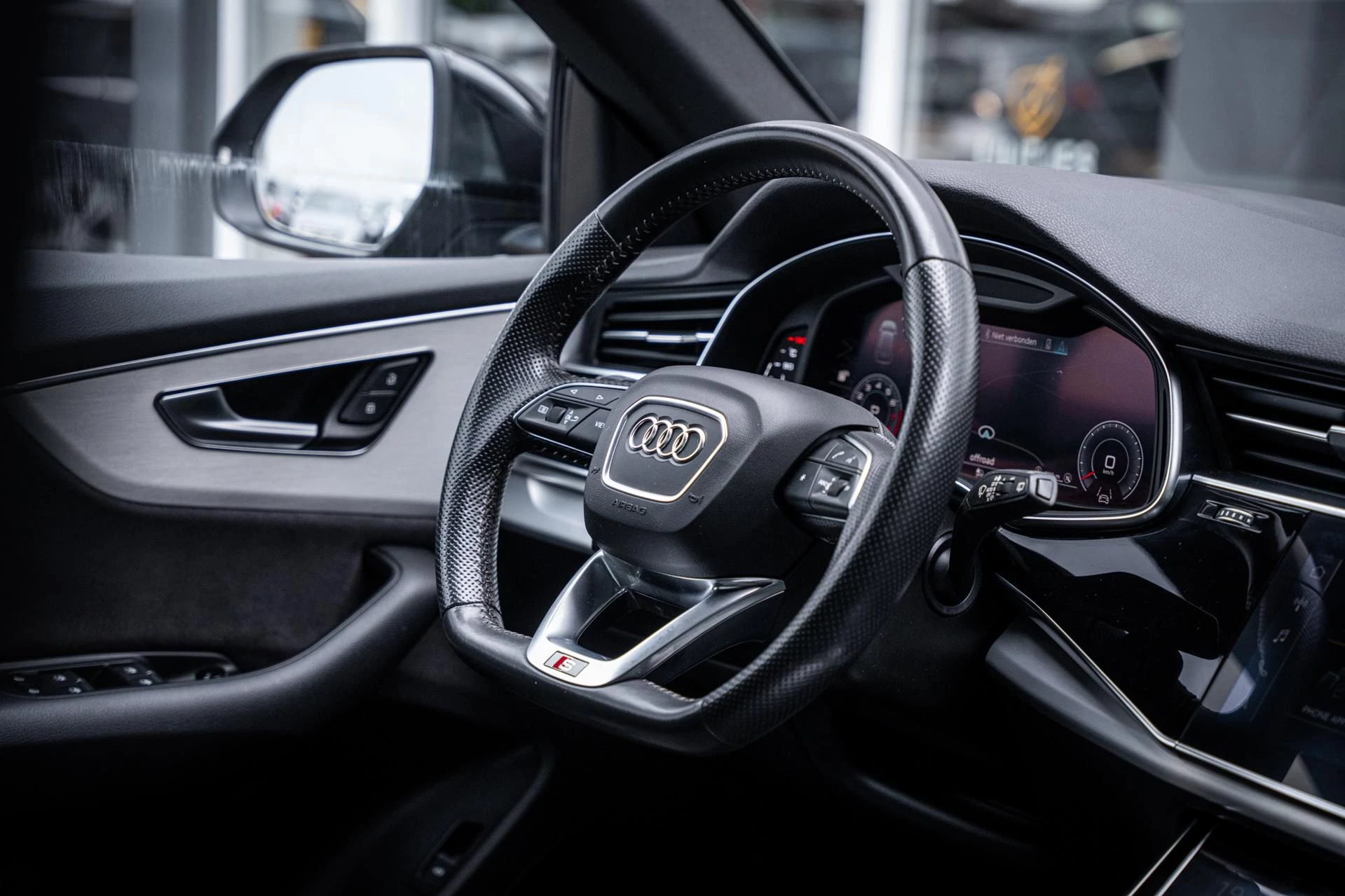Hoofdafbeelding Audi Q8