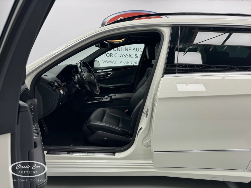 Hoofdafbeelding Mercedes-Benz E-Klasse