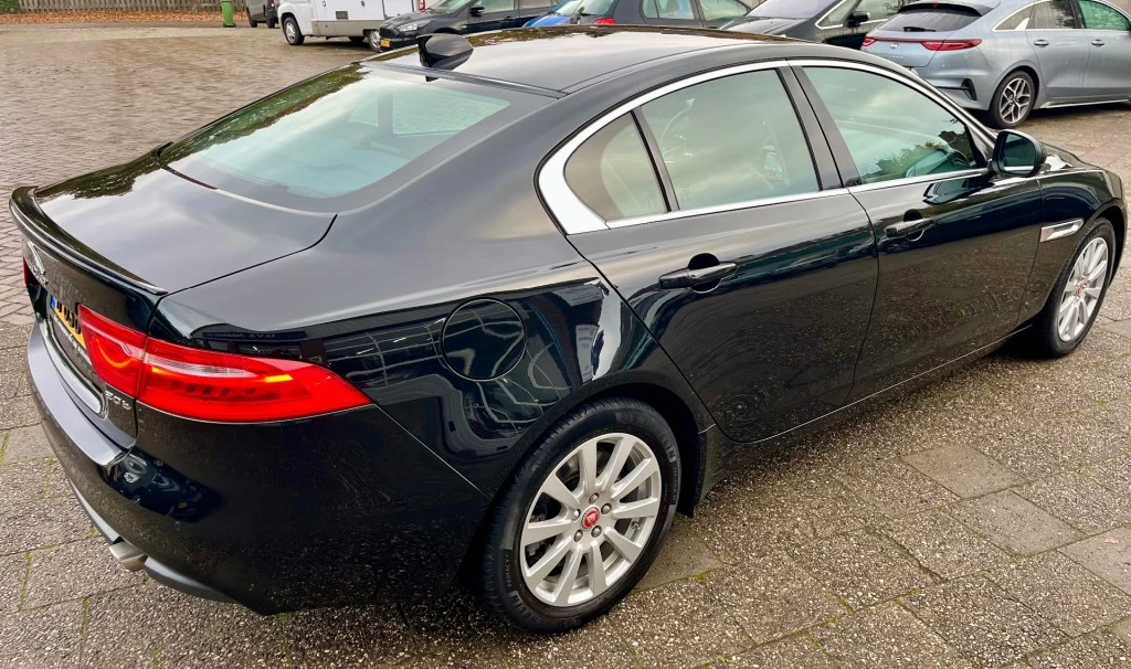 Hoofdafbeelding Jaguar XE