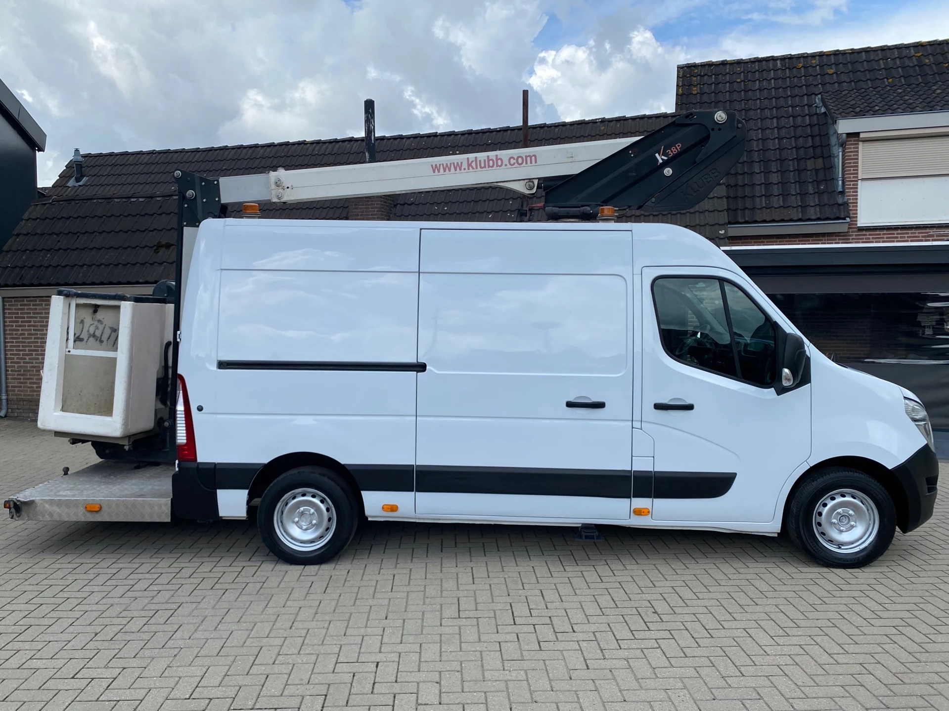 Hoofdafbeelding Nissan NV400