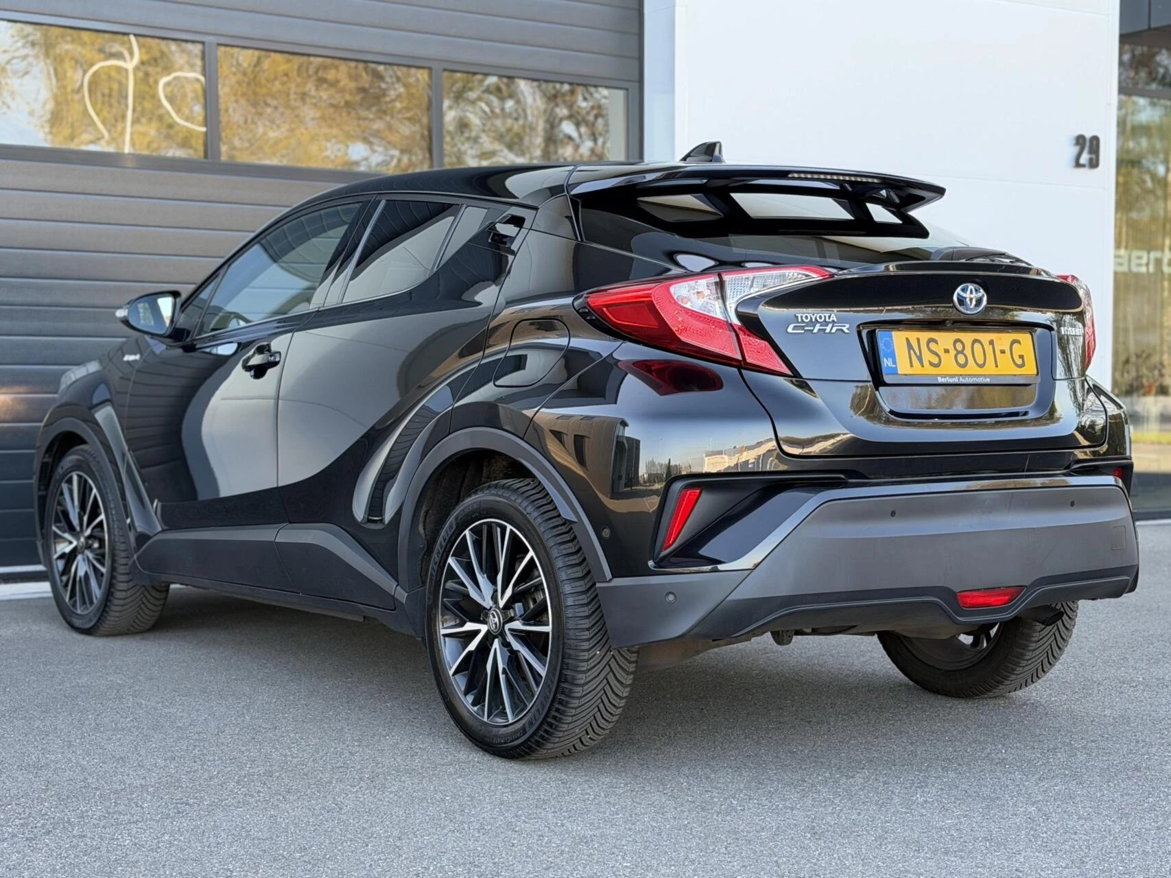 Hoofdafbeelding Toyota C-HR