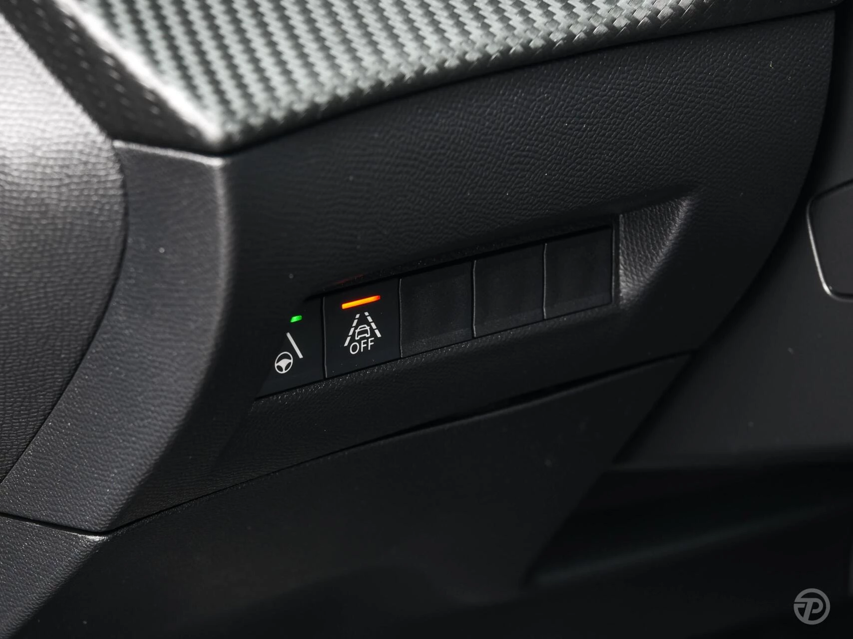 Hoofdafbeelding Peugeot e-2008