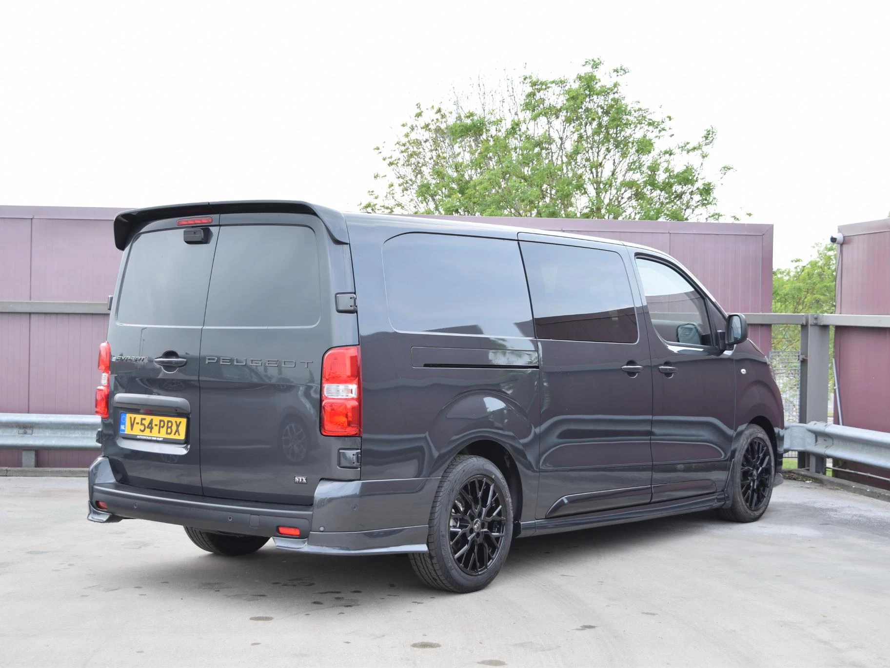 Hoofdafbeelding Peugeot e-Expert