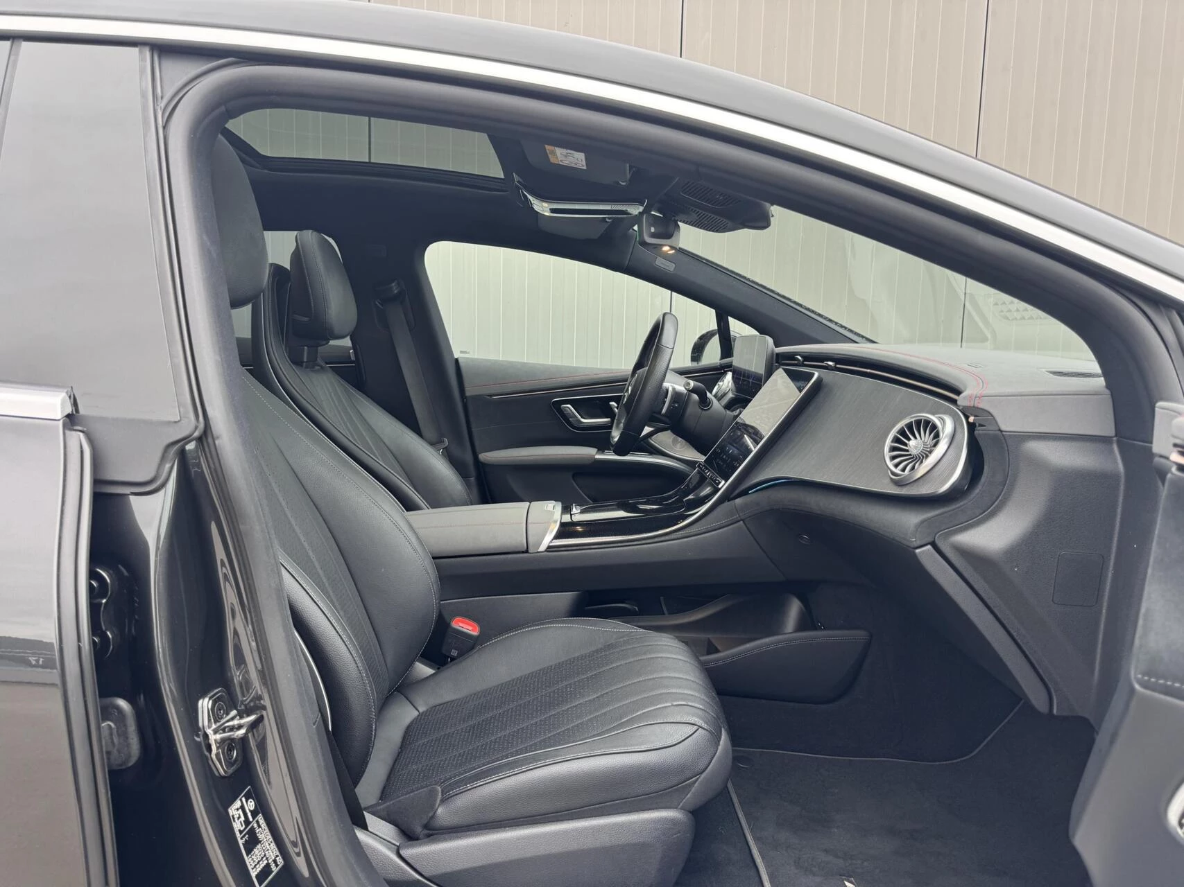 Hoofdafbeelding Mercedes-Benz EQS