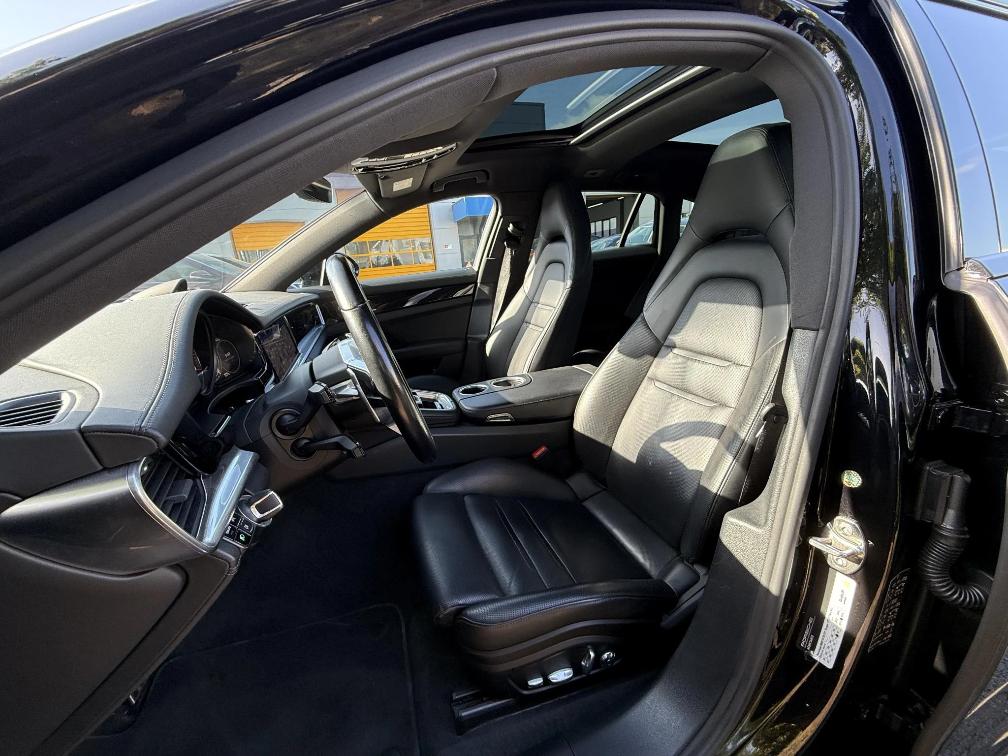 Hoofdafbeelding Porsche Panamera