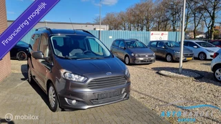 Ford Tourneo Courier 1.0 Titanium stoelverwarming , airco .