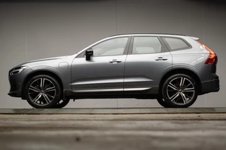 Volvo XC60 2.0 Recharge T8 AWD Inscription R Design (CARPLAY,PANORAMADAK,HARMAN/KARDON.3D VIEW,CAMERA,SPORTSTOELEN,LEDER,PDC)