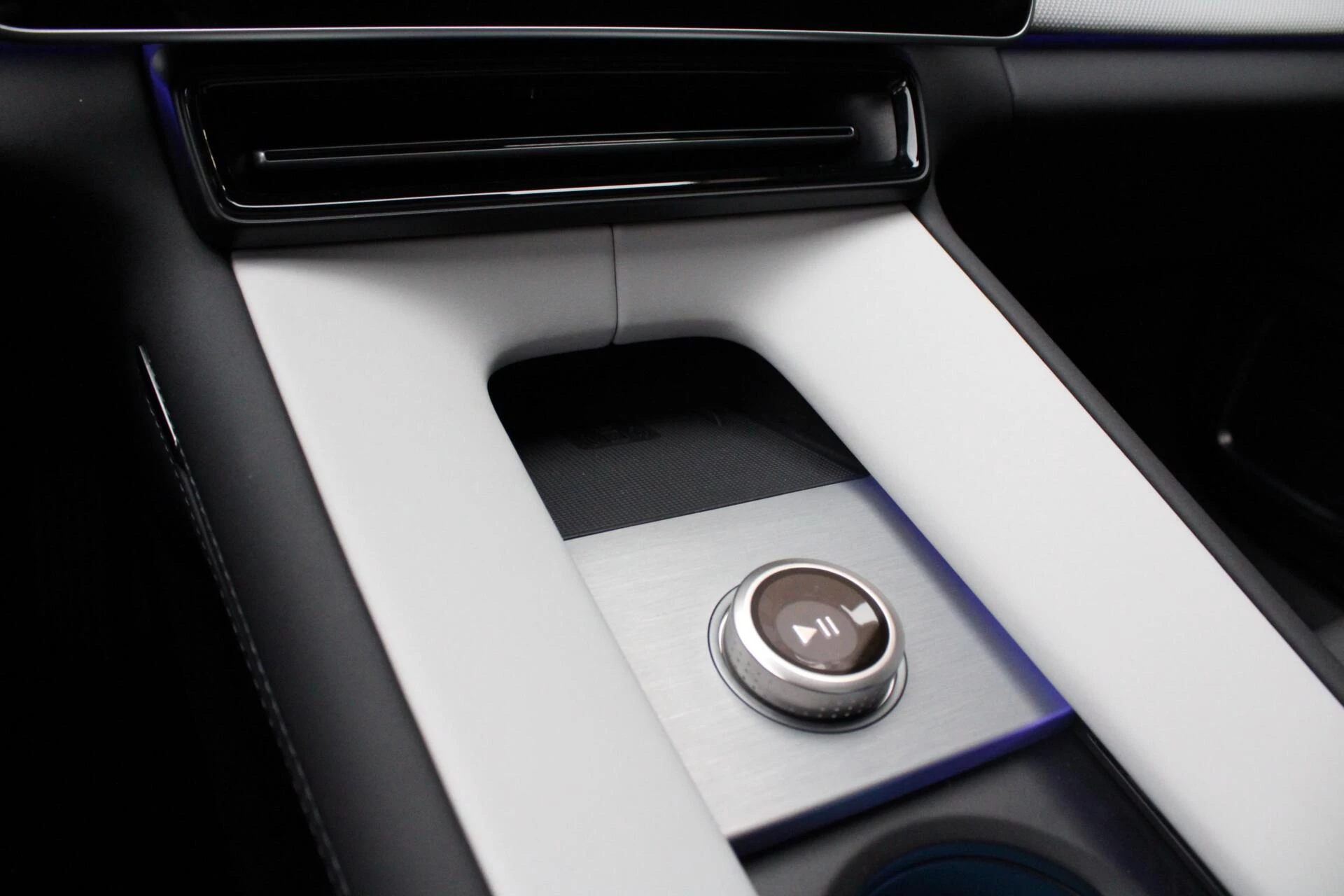 Hoofdafbeelding Polestar 4