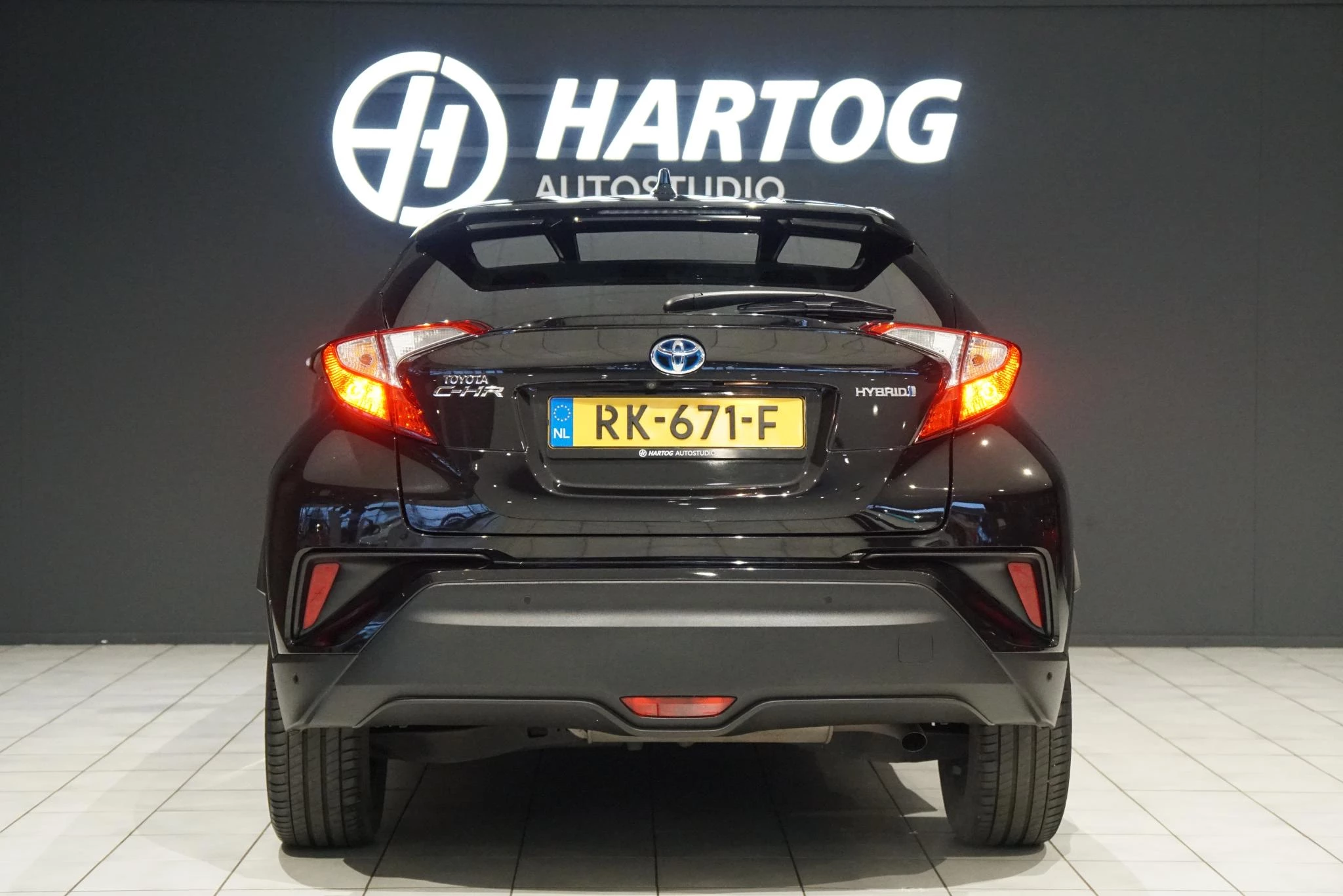 Hoofdafbeelding Toyota C-HR