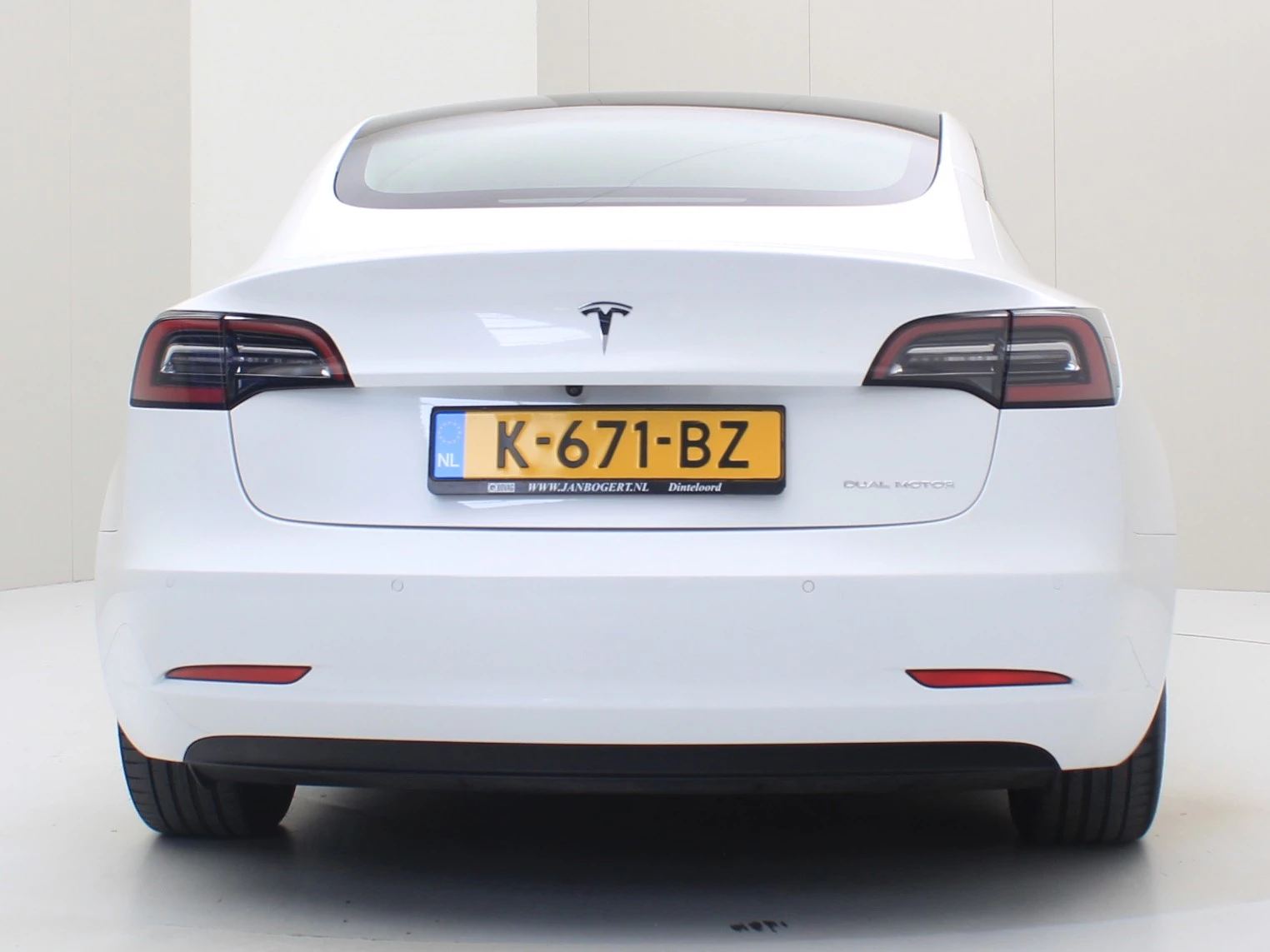 Hoofdafbeelding Tesla Model 3
