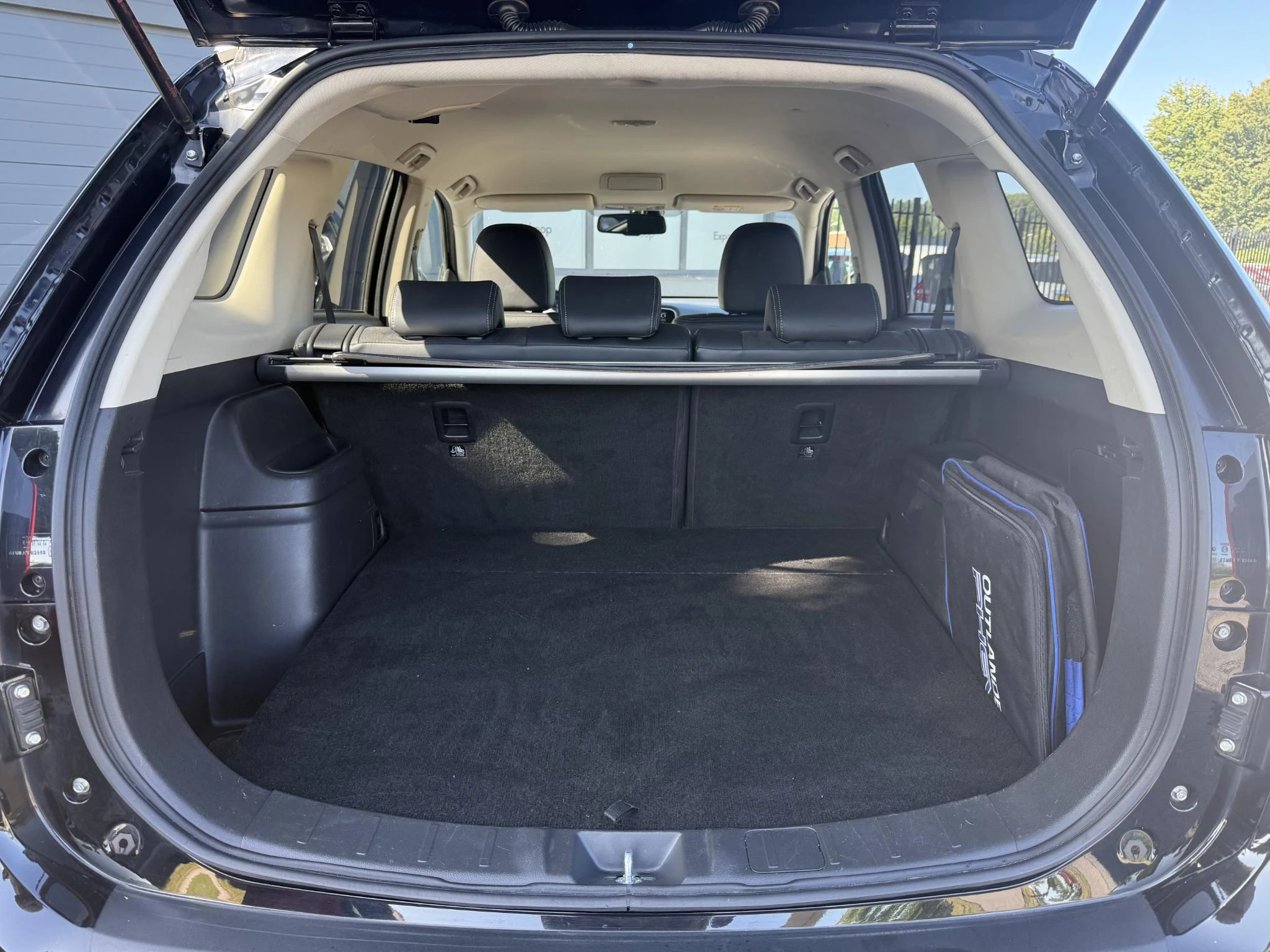 Hoofdafbeelding Mitsubishi Outlander