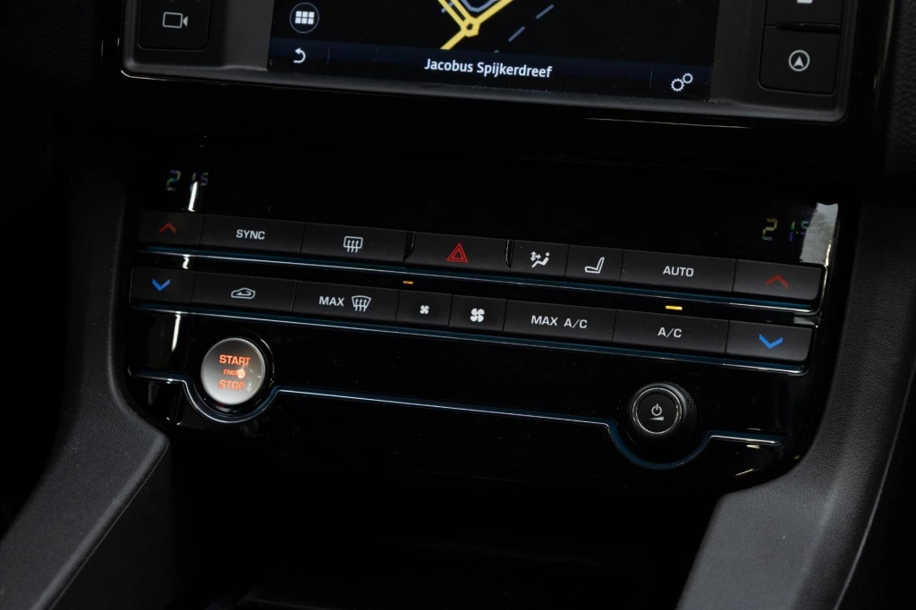 Hoofdafbeelding Jaguar F-PACE