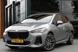 BMW 2-serie Active Tourer 230e xDrive | Pano | H&K | Trekhaak