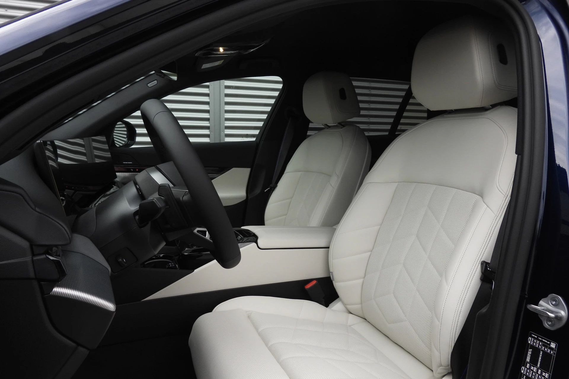 Hoofdafbeelding BMW i5