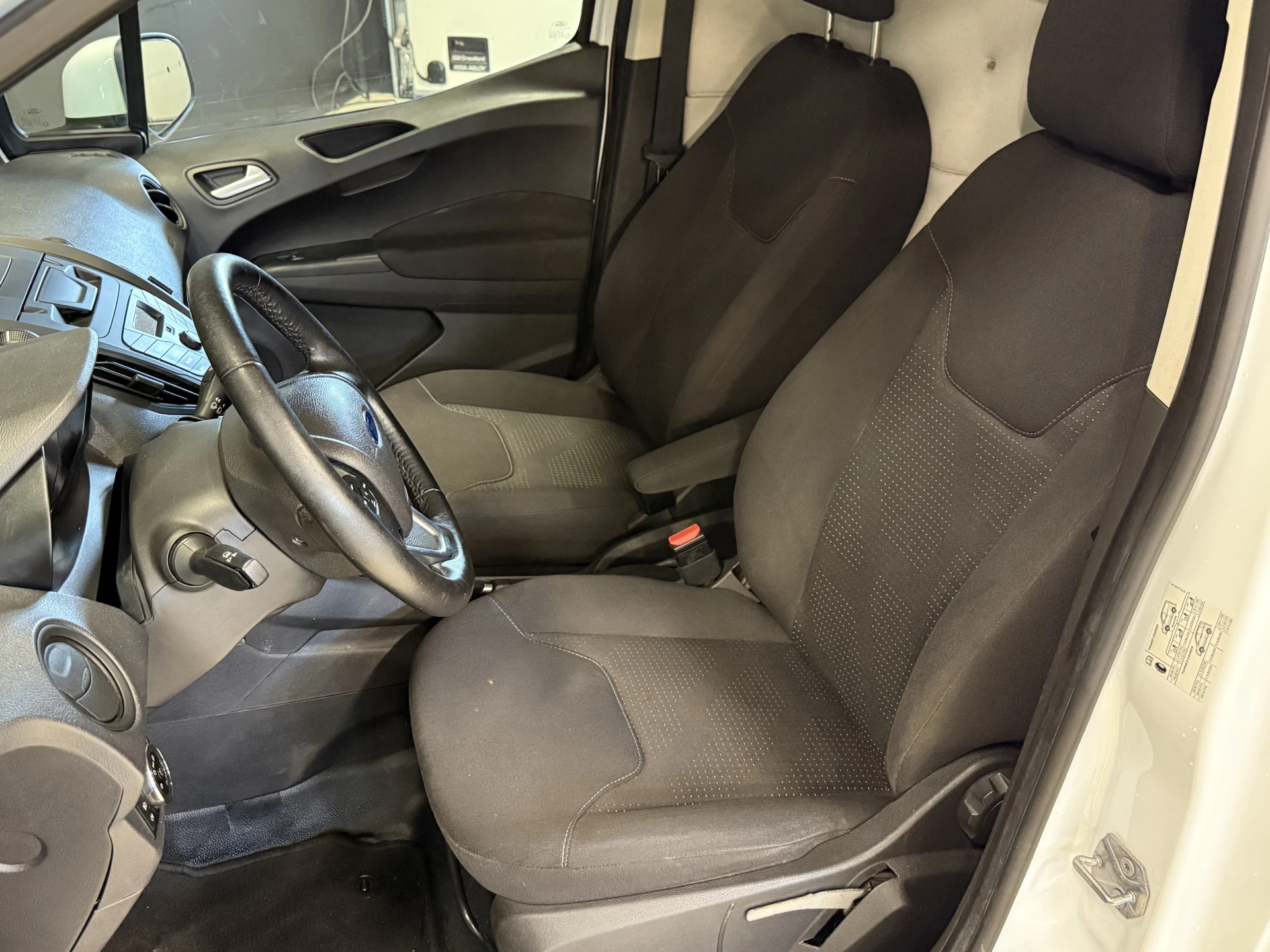 Hoofdafbeelding Ford Transit Courier