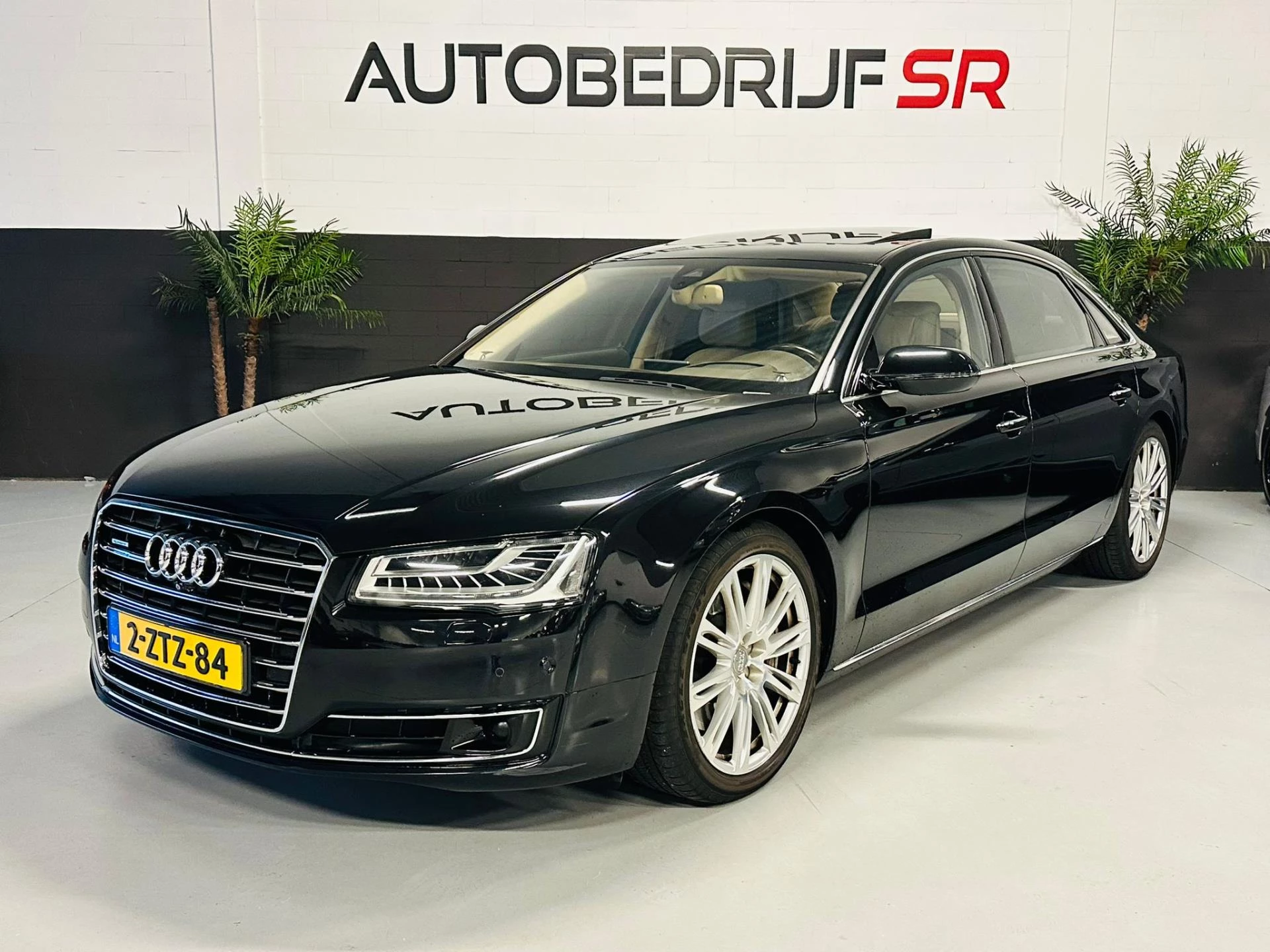 Hoofdafbeelding Audi A8