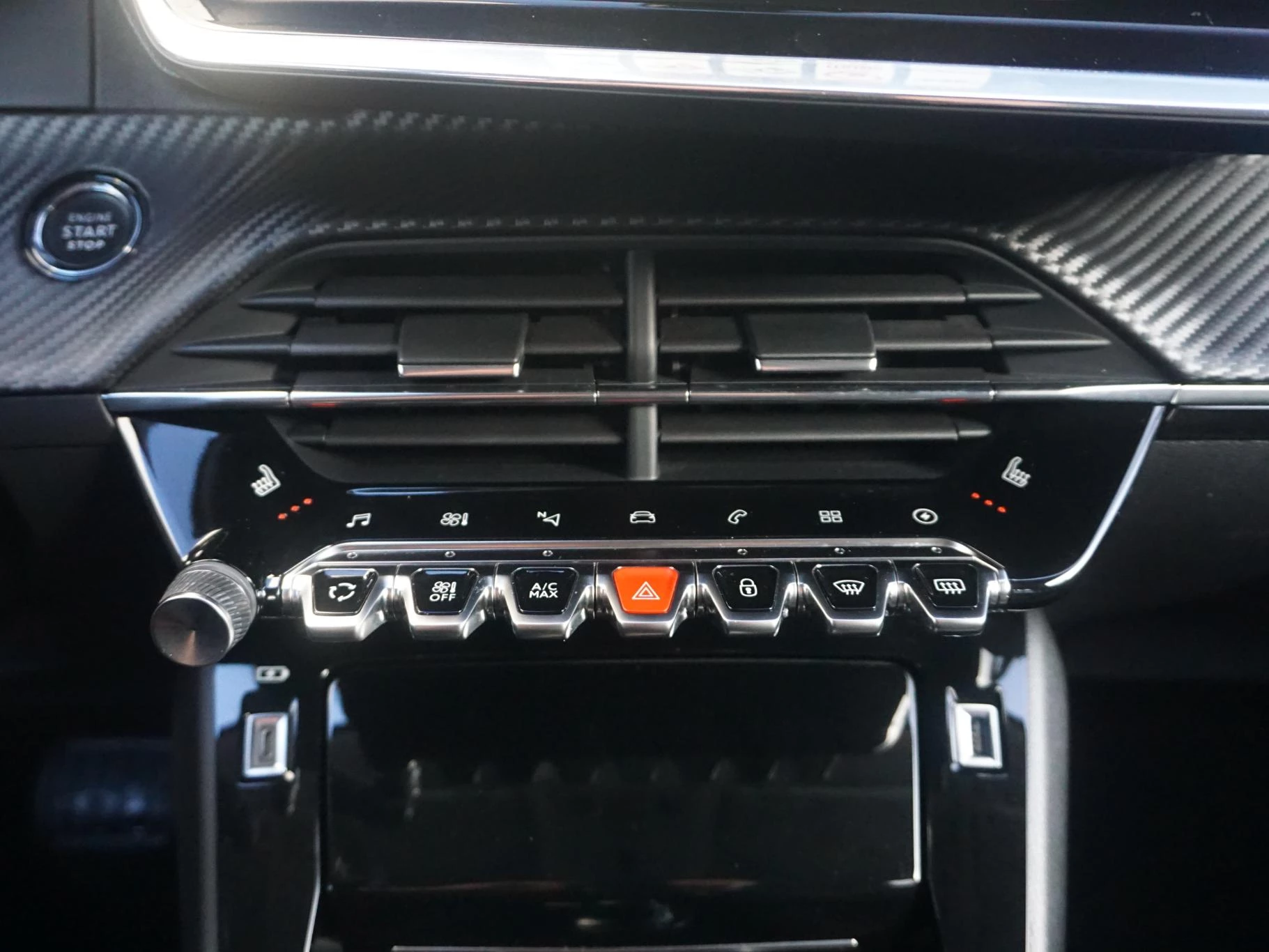 Hoofdafbeelding Peugeot e-208