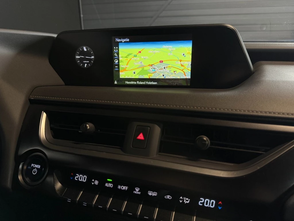 Hoofdafbeelding Lexus UX