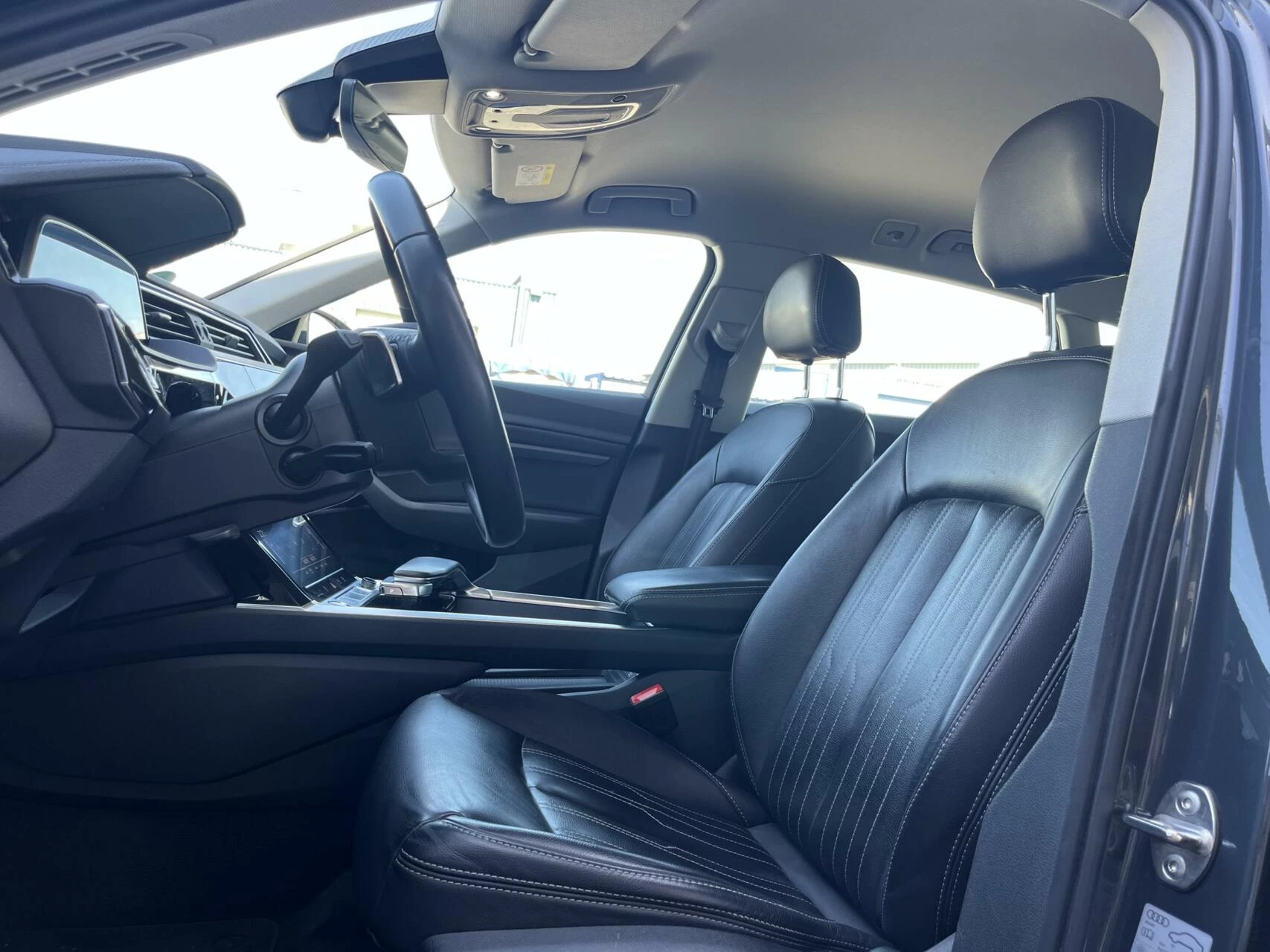 Hoofdafbeelding Audi e-tron