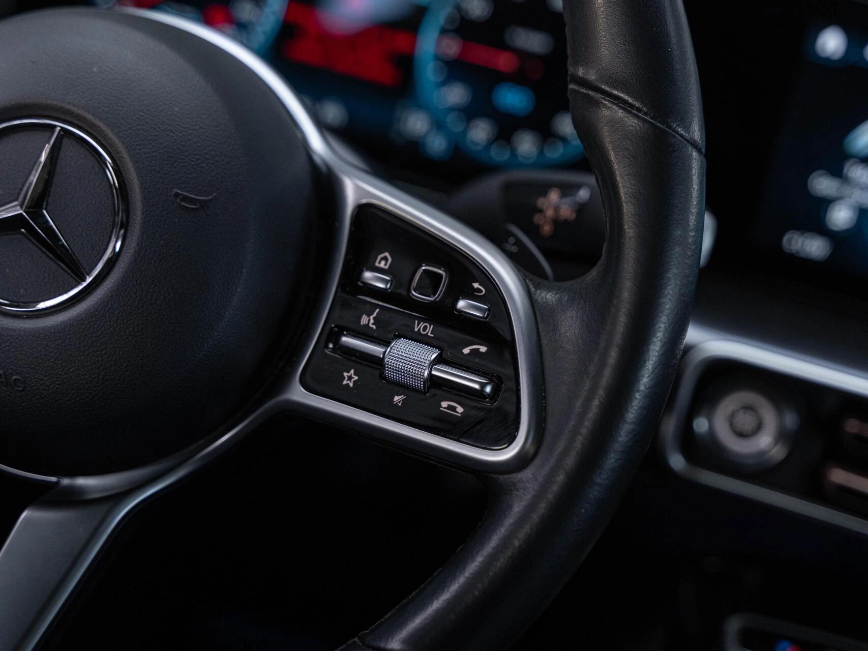 Hoofdafbeelding Mercedes-Benz EQC