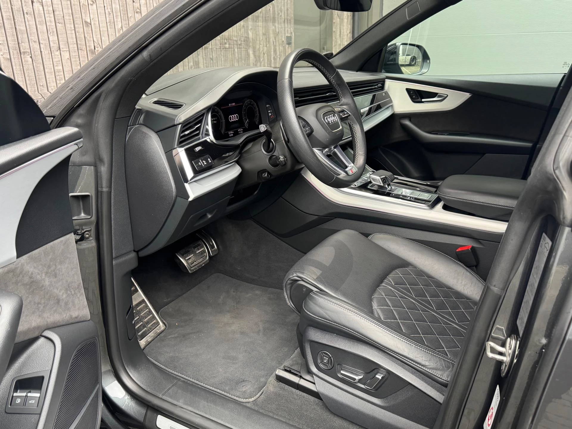 Hoofdafbeelding Audi Q8