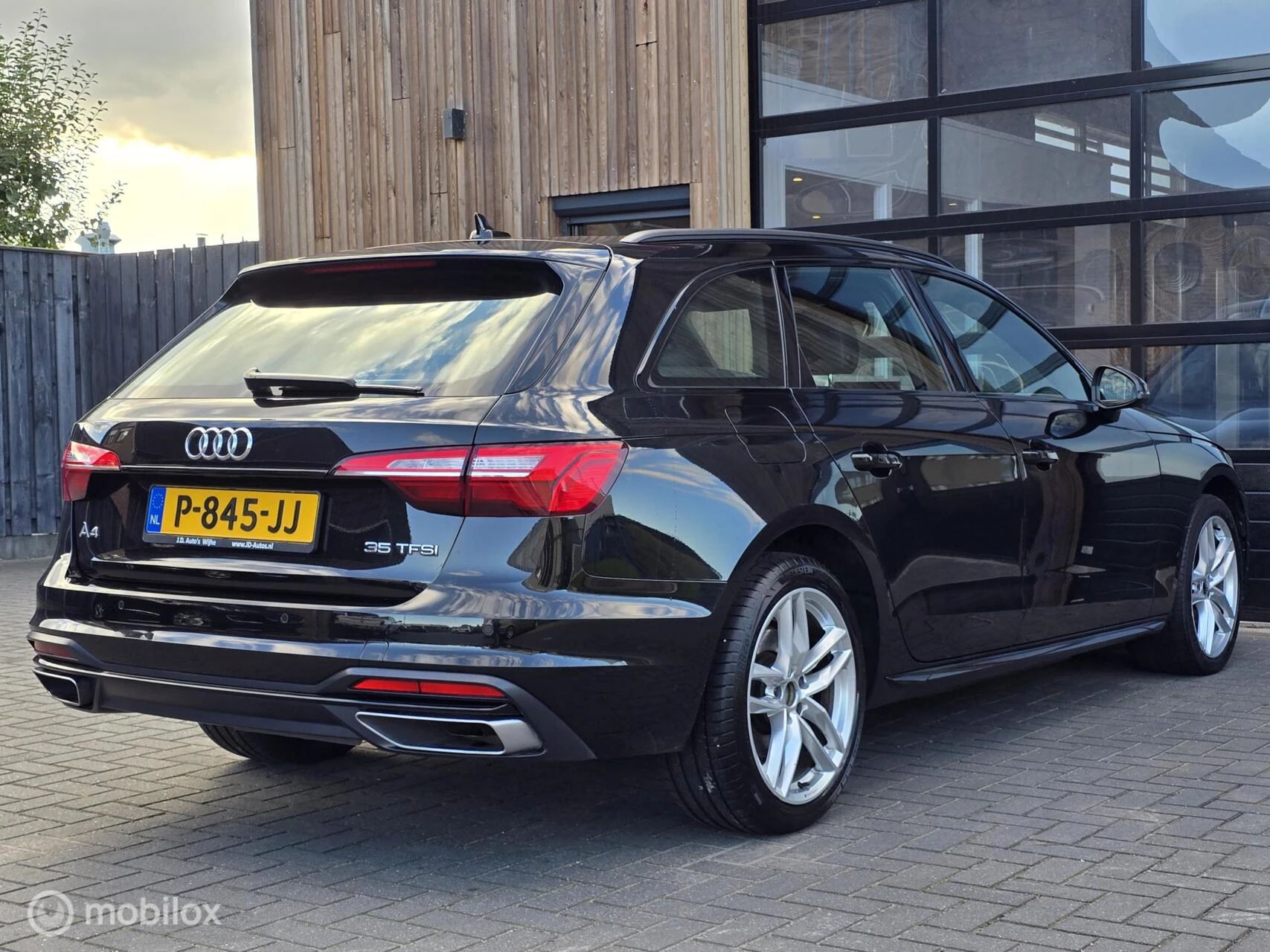 Hoofdafbeelding Audi A4