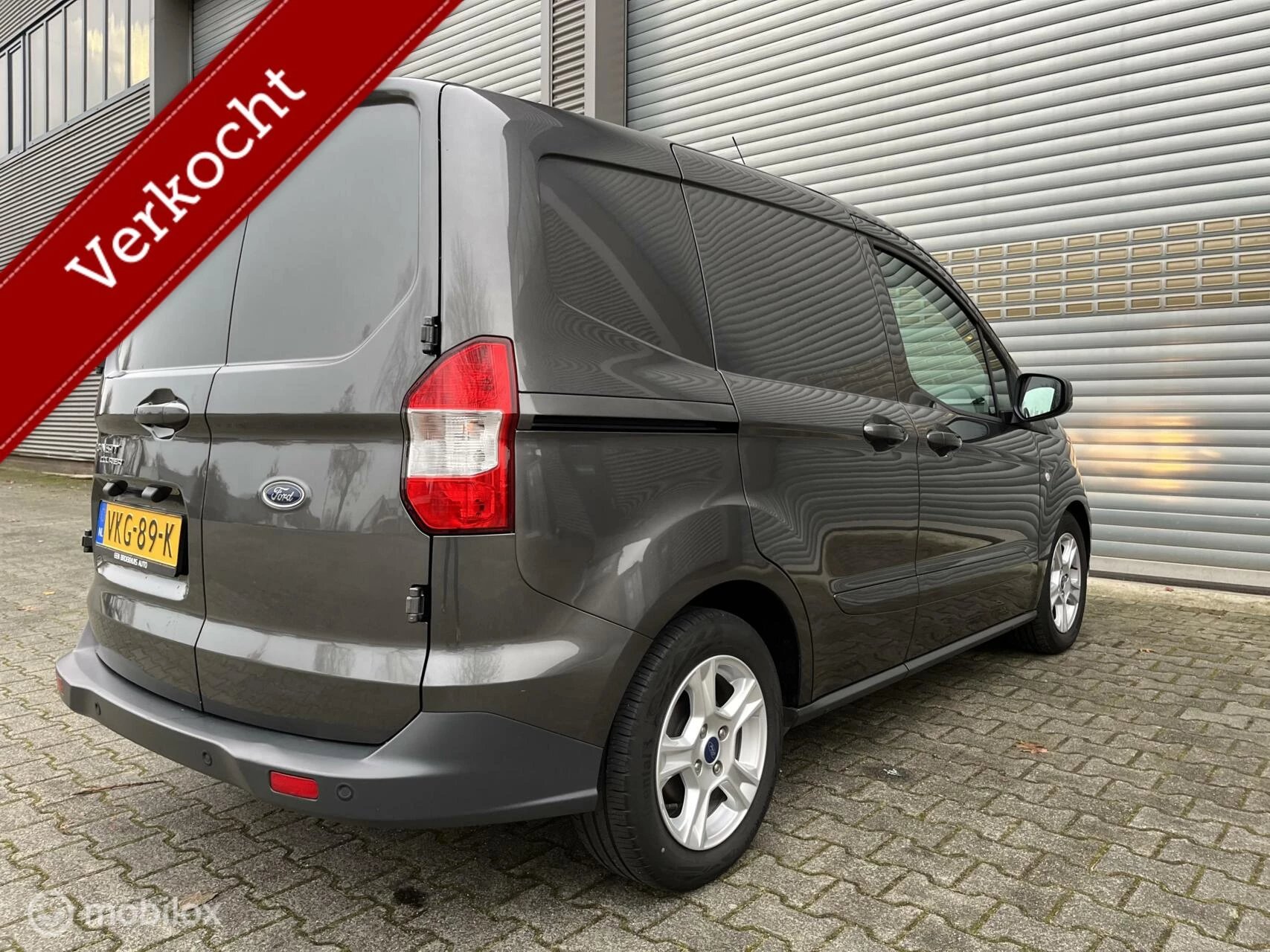 Hoofdafbeelding Ford Transit Courier