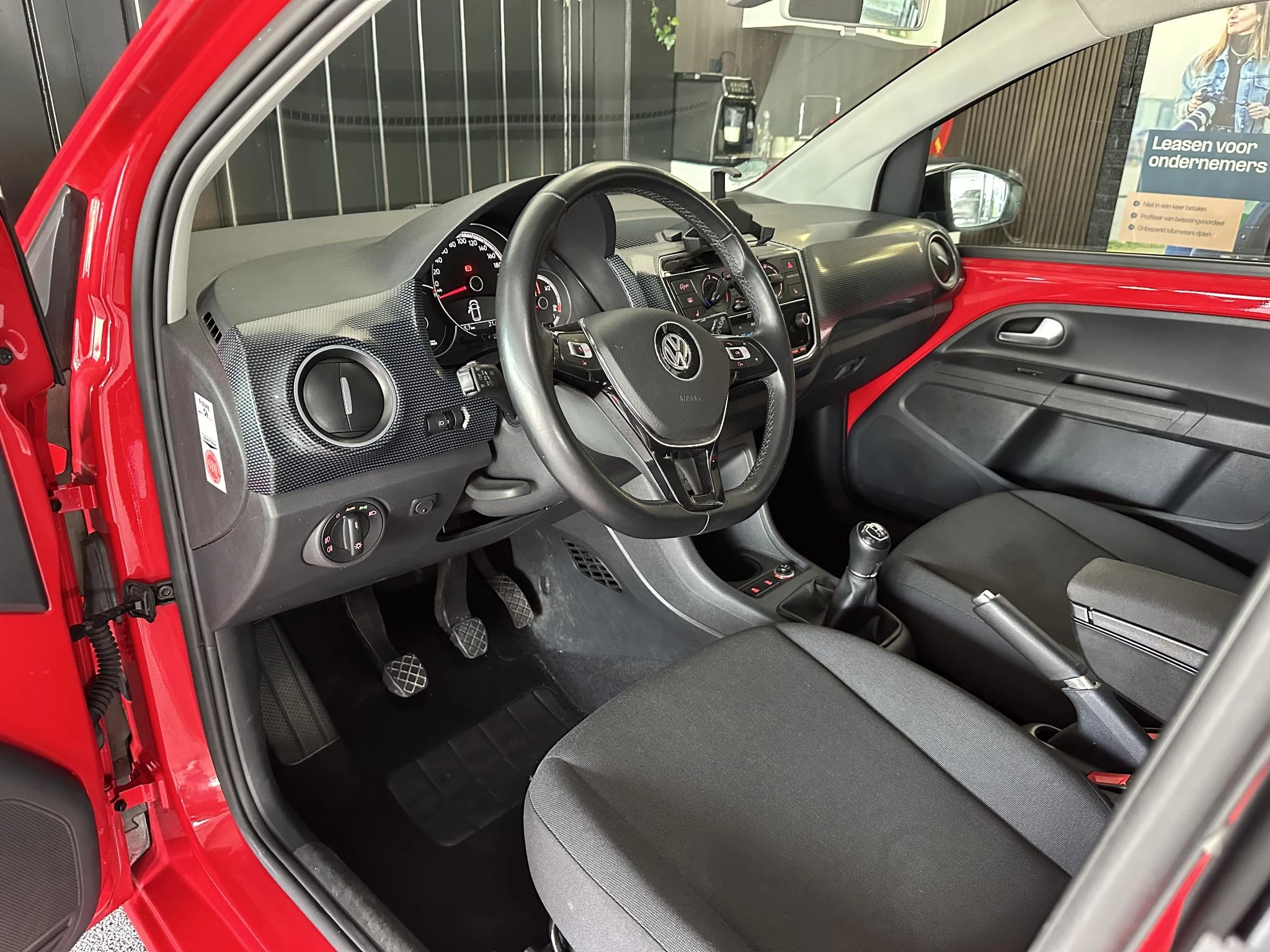 Hoofdafbeelding Volkswagen up!