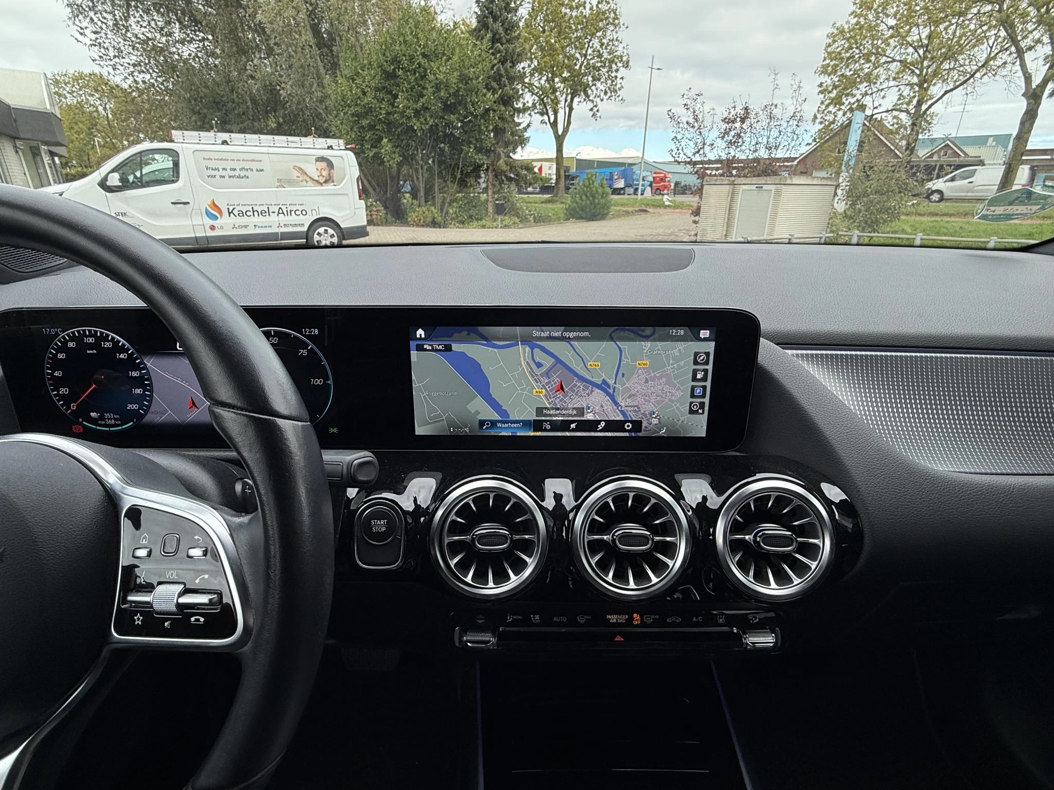 Hoofdafbeelding Mercedes-Benz EQA