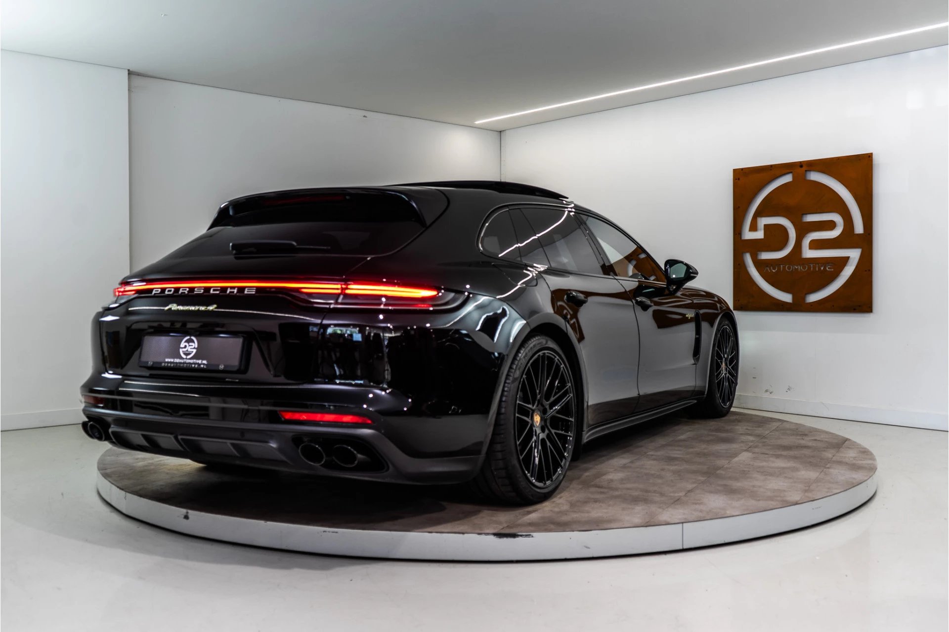 Hoofdafbeelding Porsche Panamera