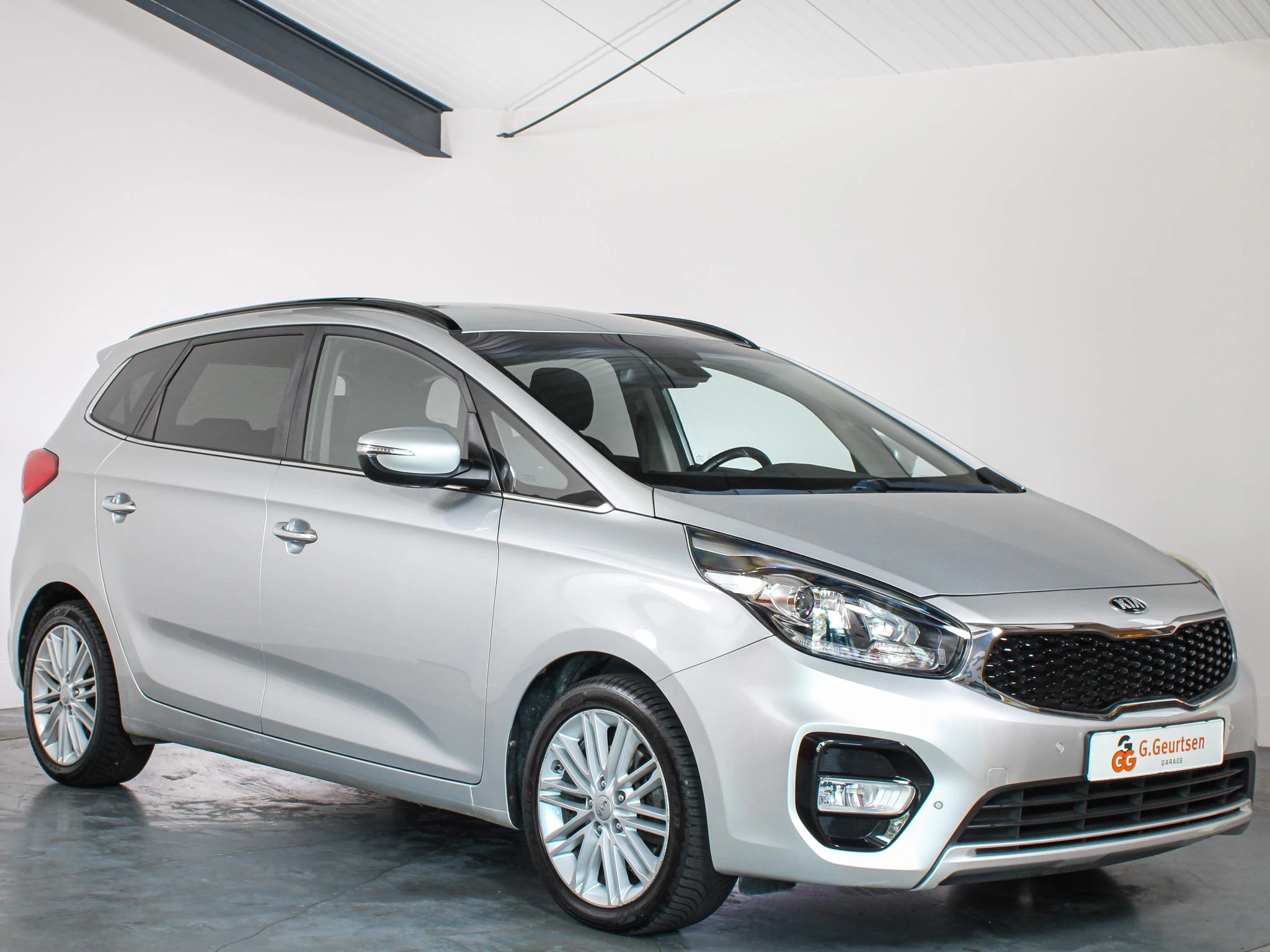 Hoofdafbeelding Kia Carens